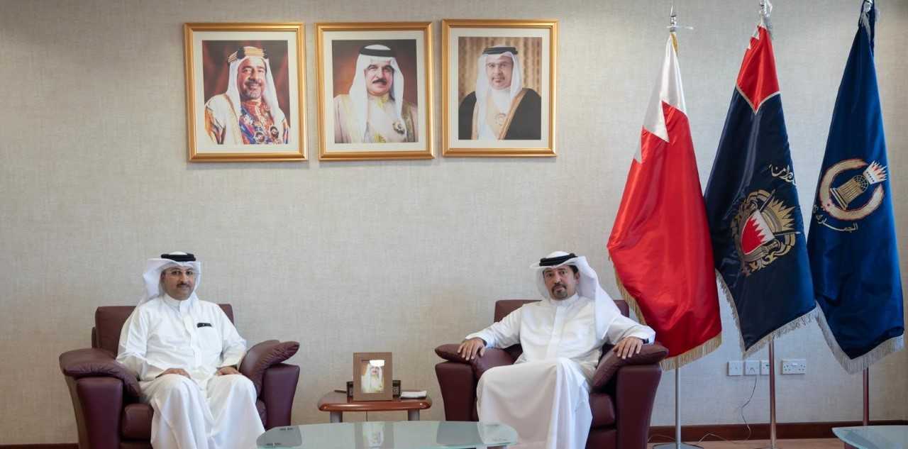 رئيس الجمارك يستقبل عدداً من المسؤولين بوزارة المواصلات والاتصالات<